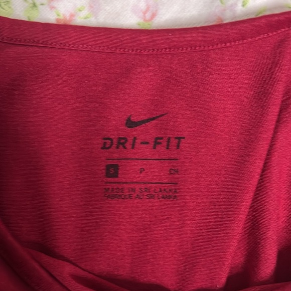 Nike Shirt - Picture 3 of 3